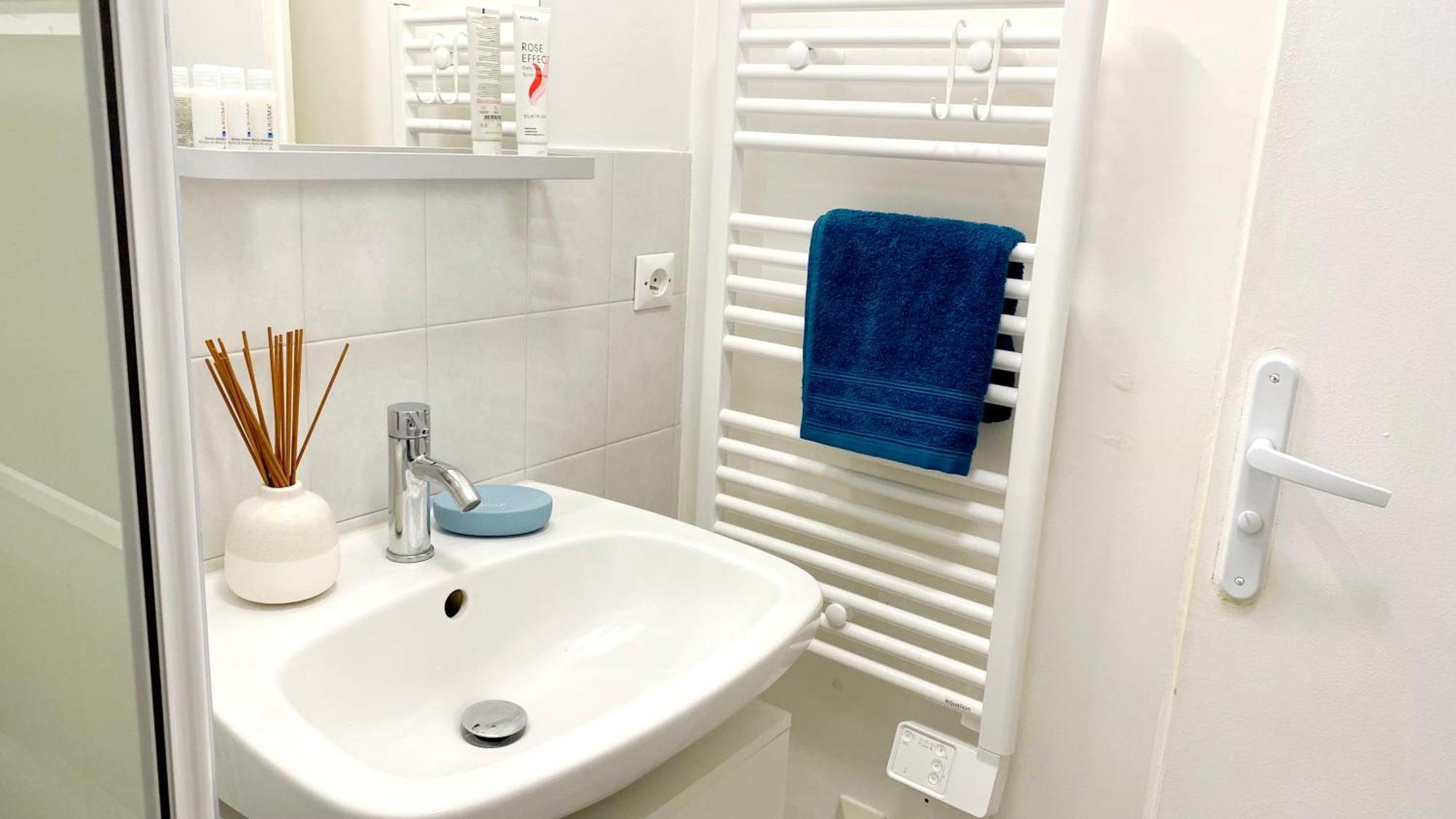 Appartement Studio Cosy Au Pied De La Gare De Cergy Le Haut - 35 Min De Paris Extérieur photo